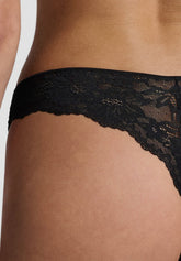 Slip Brasiliano in Pizzo Elasticizzato 493 Belseno Essere - Nero - Nero | Lepel