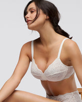 Slip Brasiliano in Pizzo Elasticizzato 493 Belseno Essere - Nero - Nero | Lepel