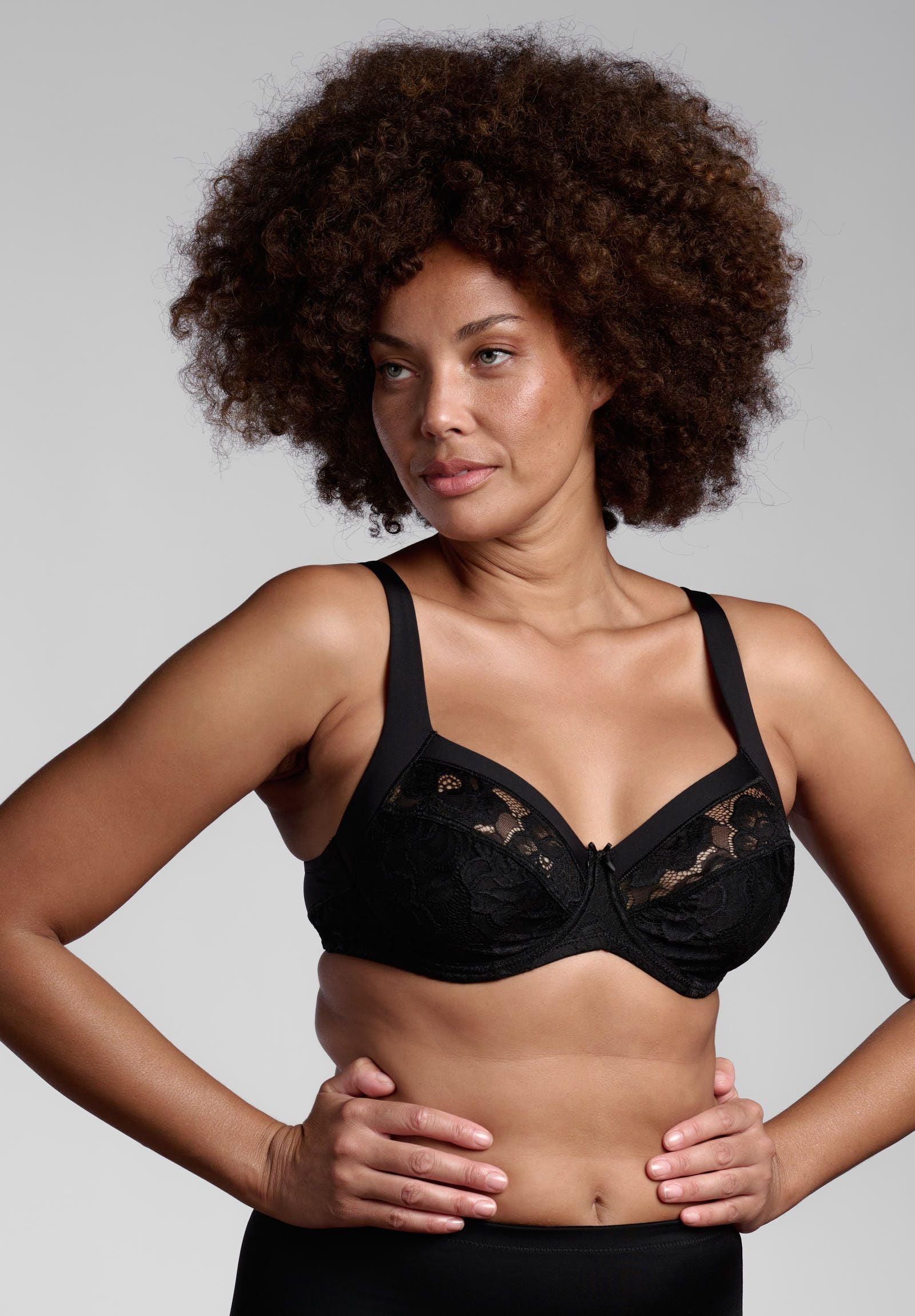 DELIMIRA Donna Reggiseno Senza Spalline Minimizer con Ferretto Invisibile Senza Imbottitura Taglie Forti Nero 2B DELIMIRA Donna Reggiseno Senza Spalline Minimizer con Ferretto Invisibile Senza Imbottitura Taglie Forti Nero 2B