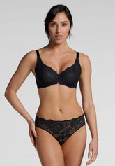 Slip in Pizzo Elasticizzato 492 Belseno Essere - Nero - Nero | Lepel