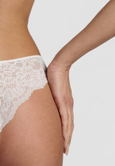 Slip Brasiliano in Pizzo Elasticizzato 493 Belseno Essere - Seta - Seta | Lepel