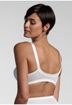 Adele Classic wireless bra with front opening